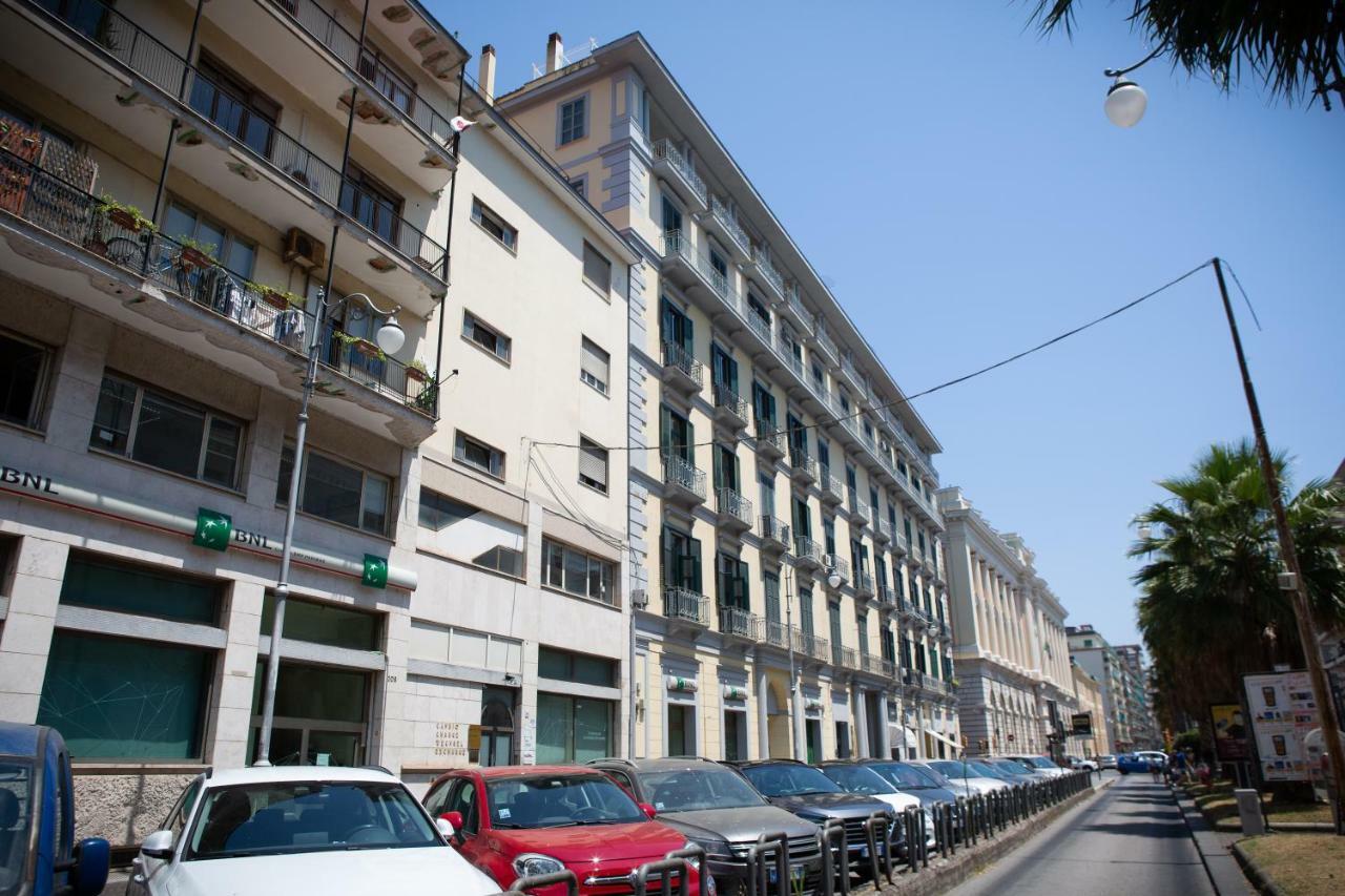 B&B Salerno Center Luaran gambar